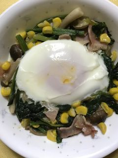 ほうれん草とぶなしめじのココット-レシピのメイン写真