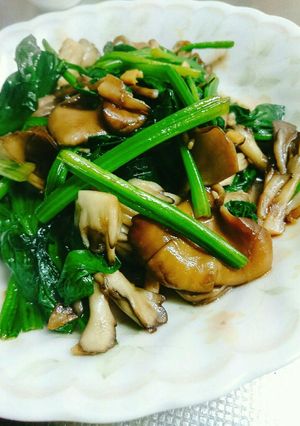 ほうれん草と舞茸◎鶏ガラ炒め-レシピのメイン写真