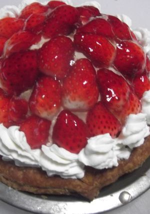 いちごの山のムースケーキパイ-レシピのメイン写真