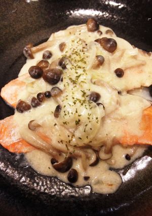 生クリーム不要！鮭のきのこクリームソース-レシピのメイン写真