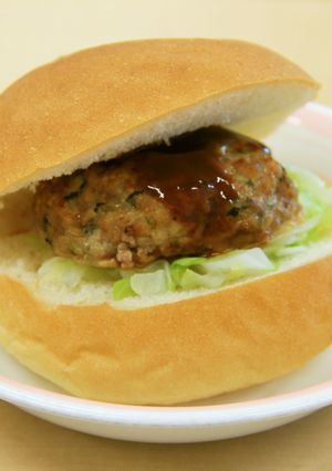 給食☆小松菜ハンバーガー-レシピのメイン写真