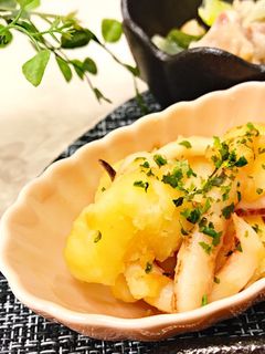 イカとジャガイモのガーリックバター炒め-レシピのメイン写真