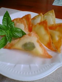大葉&バジル☆チーズの揚げワンタン-レシピのメイン写真