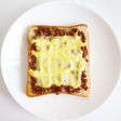 納豆ととろけるチーズのトースト