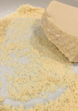 パン粉代用に♡簡単おろすだけ高野豆腐粉-レシピのメイン写真
