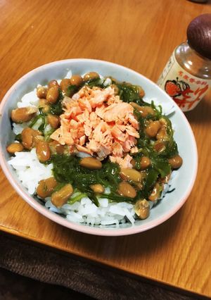 鮭入りめかぶ納豆-レシピのメイン写真