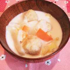 รูปของ あったまる♡鶏肉団子と白菜のミルクスープ