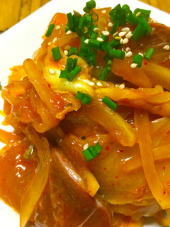 鰤と玉ねぎのシャキシャキピリ辛キムチ和え-レシピのメイン写真
