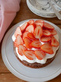 <パーティーに>いちごのクリスマスケーキ-レシピのメイン写真