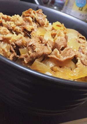 簡単！フライパンで美味しいつゆだく牛丼！-レシピのメイン写真