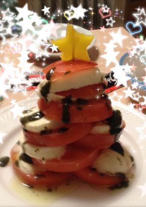 トマトとモッツァレラのXmasツリー-レシピのメイン写真