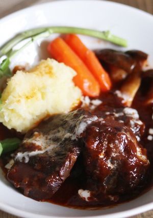 デミ缶不使用！牛すね肉の赤ワイン煮込み-レシピのメイン写真