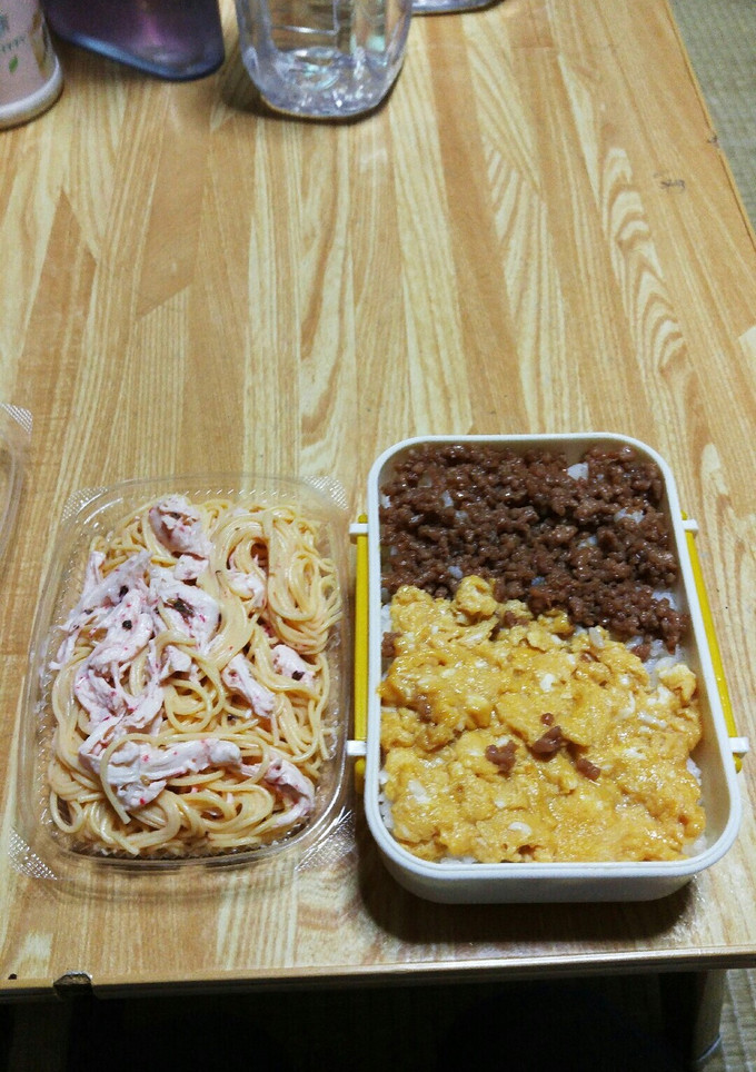 簡単そぼろとうちの秘伝入り卵弁当-レシピのメイン写真