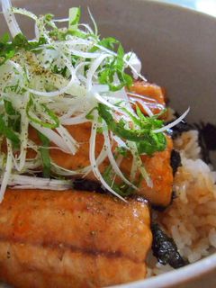 こりゃ、たまらん!!サンマの蒲焼丼♪-レシピのメイン写真