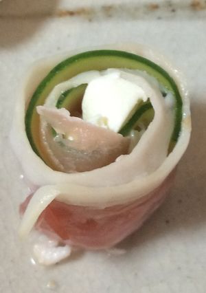クリームチーズとキュウリの生ハム巻き-レシピのメイン写真
