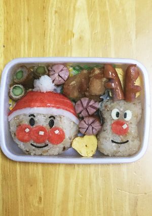 キャラ弁 アンパンマンサンタ-レシピのメイン写真