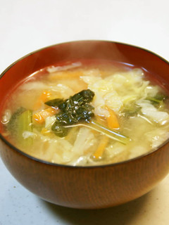 余り野菜で、ごま油香る味噌汁-レシピのメイン写真