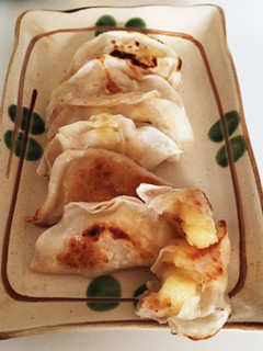 餃子の皮でアップルパイ-レシピのメイン写真