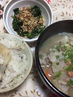 まつたけのお吸い物の炊き込みご飯と豚汁-レシピのメイン写真