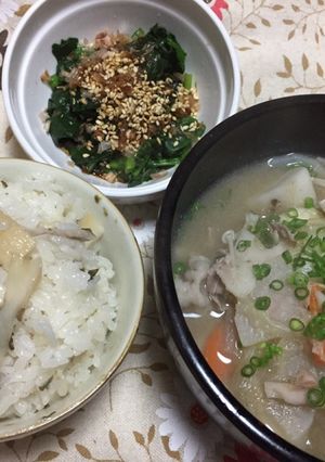 まつたけのお吸い物の炊き込みご飯と豚汁-レシピのメイン写真