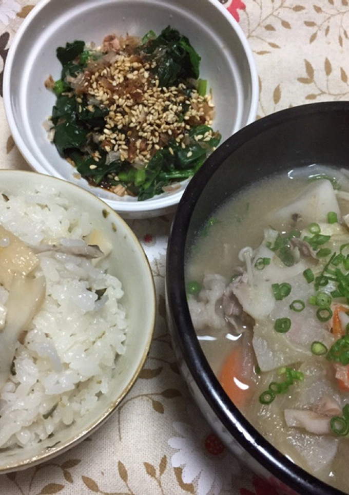 まつたけのお吸い物の炊き込みご飯と豚汁-レシピのメイン写真