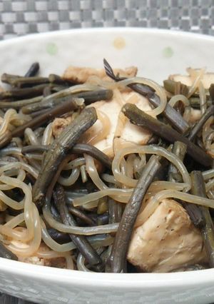 ワラビと厚揚げの煮物-レシピのメイン写真