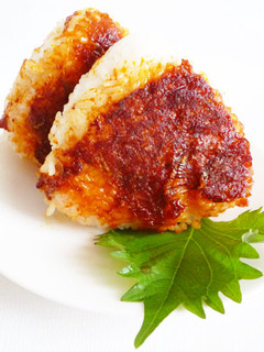 ピリ辛 ねぎ味噌の焼きおにぎり-レシピのメイン写真