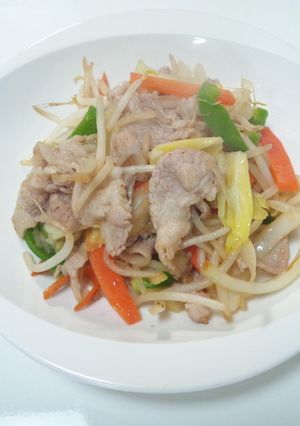 時短☆まな板いらずの肉野菜炒め-レシピのメイン写真