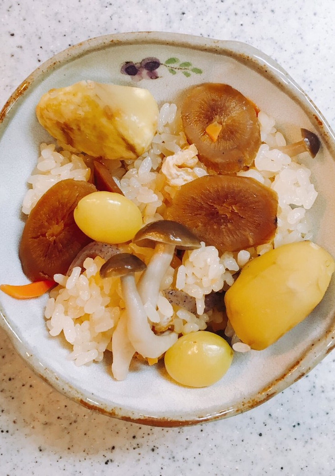 ごぼう茶と栗の炊き込みご飯-レシピのメイン写真