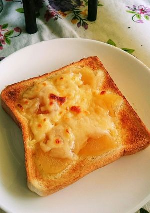 ｱｯﾌﾟﾙ&とろとろﾁｰｽﾞﾄｰｽﾄ-レシピのメイン写真