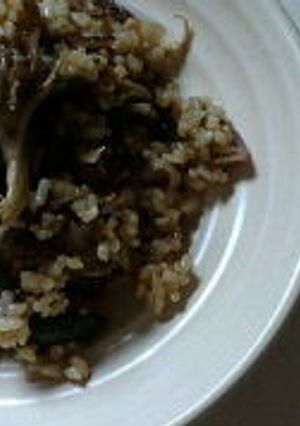 隠し味は昆布の佃煮！舞茸のチャーハン-レシピのメイン写真