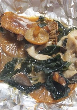 天然・開きナメコとヒラタケのホイル焼き~-レシピのメイン写真