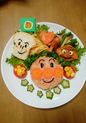 ボリューム満点誕生日アンパンマンプレート-レシピのメイン写真