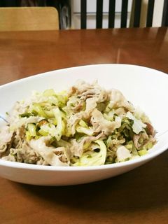 豚バラとセロリとキャベツ炒め-レシピのメイン写真