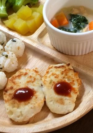 離乳食後期〜簡単やわらか豆腐ハンバーグ-レシピのメイン写真