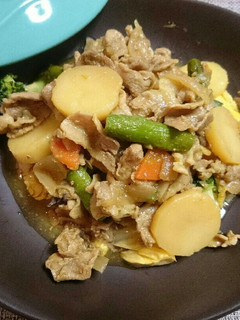 カレー風味の肉じゃが温野菜サラダ-レシピのメイン写真