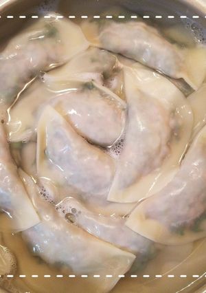 土鍋で簡単！春菊の水餃子-レシピのメイン写真