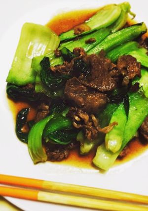 簡単！牛肉とチンゲン菜のオイスター炒め！-レシピのメイン写真
