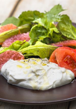 塩ヨーグルトで食べるフルーツサラダ-レシピのメイン写真