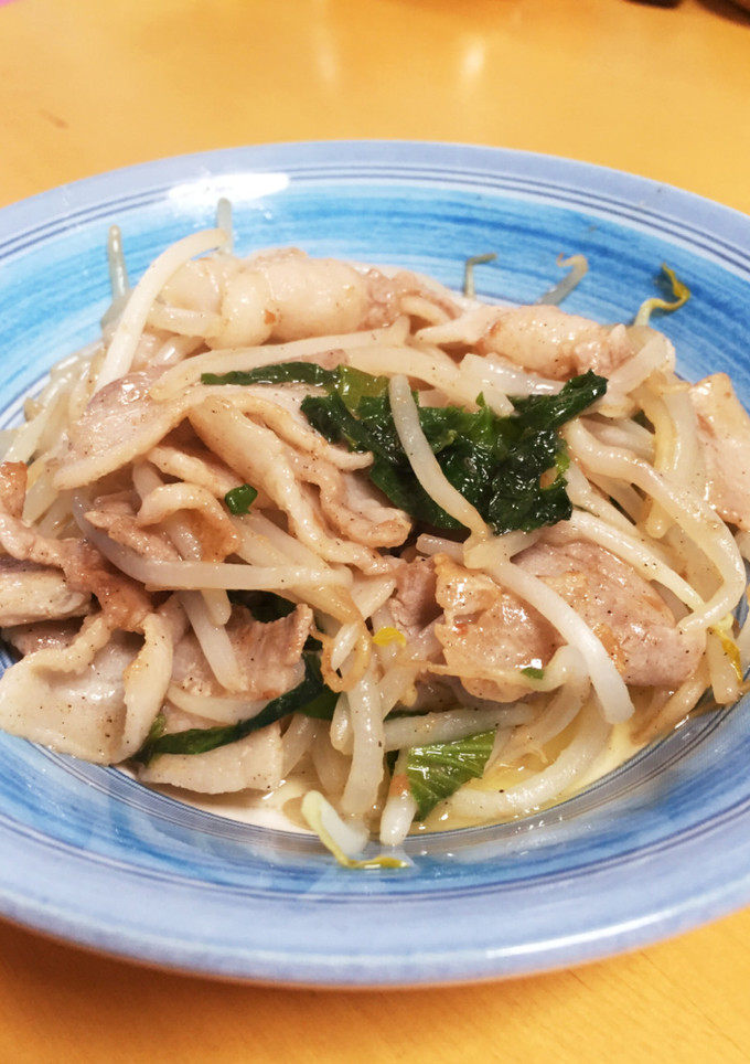 【簡単】豚肉ともやしの梅しそ炒め-レシピのメイン写真