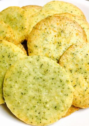 パリパリ☆バジルチーズクッキー-レシピのメイン写真