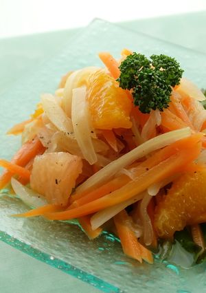 〈くらし薬膳〉人参セロリのオレンジサラダ-レシピのメイン写真