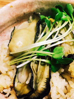 牡蠣の炊き込みご飯☆殻付き牡蠣使用!-レシピのメイン写真