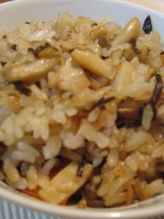 きのこと塩昆布で簡単炊き込みご飯☆-レシピのメイン写真