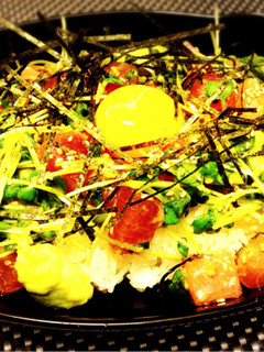 大好評の味付け♡マグロとアボカドの漬け丼-レシピのメイン写真