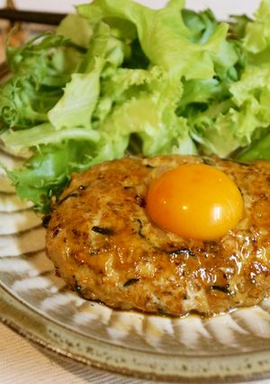 ひじき入り♪鶏つくね照り焼きハンバーグ-レシピのメイン写真