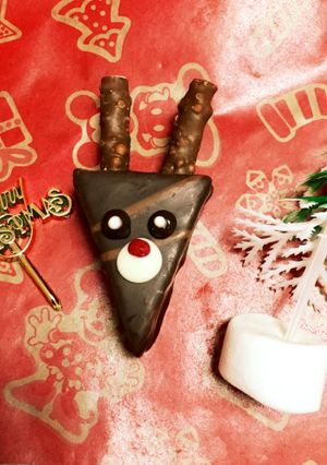 クリスマスに☆市販のお菓子で簡単トナカイ-レシピのメイン写真