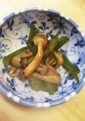 しめじとピーマンのバタポン炒め-レシピのメイン写真