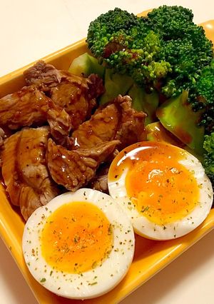 牛スネ肉のグリル とろとろ半熟卵添え-レシピのメイン写真