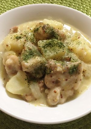 鶏肉とじゃがいもの粒マスタードクリーム煮-レシピのメイン写真